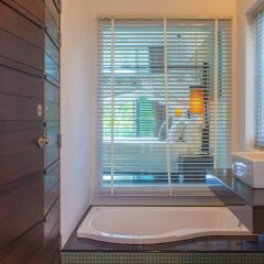 Отель Two Villas Holiday Oxygen Style Bangtao Beach ванная