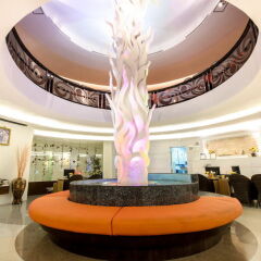 Отель The Bliss South Beach Patong вестибюль