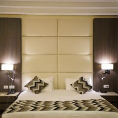 Отель Ambassador 4* Полулюкс