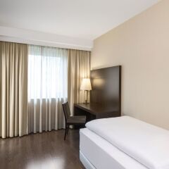 Отель Nh Konigsallee 4* Стандартный номер фото 4