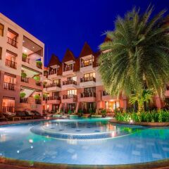 Seaview Patong Hotel открытый бассейн фото 2