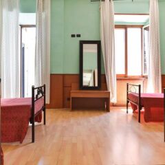 Hostel Beauty Стандартный номер с различными типами кроватей