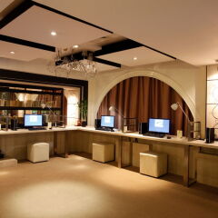 Отель Phuket Graceland Resort And Spa деловой центр