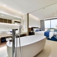 Dream Phuket Hotel & Spa 5* Люкс с разными типами кроватей фото 3