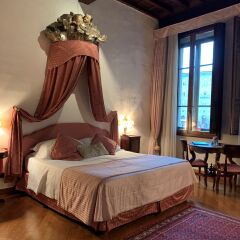 Отель Residenza DEpoca In Piazza della Signoria 2* Номер Делюкс с различными типами кроватей