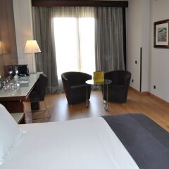 Отель Silken Ramblas 4* Улучшенный номер с различными типами кроватей