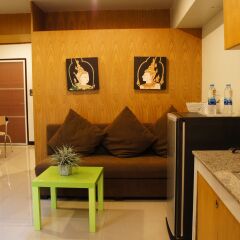 Отель Ratchadamnoen Residence 3* Улучшенные апартаменты