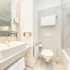 Select Hotel Berlin Gendarmenmarkt 4* Улучшенный номер с разными типами кроватей фото 4