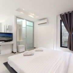 Отель The Regent Resort Phuket 3* Стандартный номер с различными типами кроватей