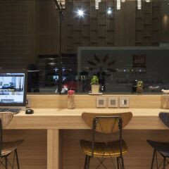 Отель Travelodge Dongdaemun Seoul деловой центр