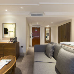 Amba Hotel Marble Arch 4* Представительский номер с различными типами кроватей