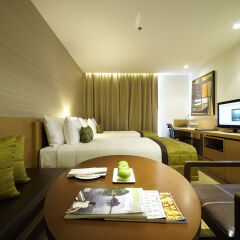 Отель Anantara Sathorn 5* Номер Премьер