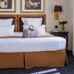 Hotel Barriere Le Majestic 5* Улучшенный номер с двуспальной кроватью фото 2