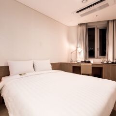 Hotel Aventree Jongno 3* Стандартный номер с двуспальной кроватью