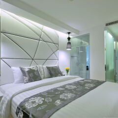 Отель Sukhumvit Suites Улучшенный номер фото 10