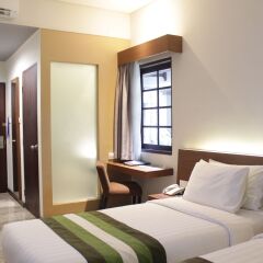 Отель Grand Whiz Nusa Dua 4* Улучшенный номер