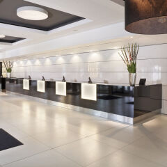Отель Meliá Berlin ресепшен