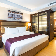 Legacy Suites Hotel Sukhumvit by Compass Hospitality 4* Представительский люкс с разными типами кроватей фото 6