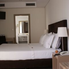 Отель Castelo Santa Catarina 3* Люкс двуспальная кровать