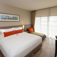 Отель Deevana Plaza Phuket 4* Улучшенный номер с различными типами кроватей фото 2