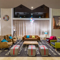 Отель TRYP Barcelona Apolo Барселона лобби