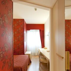 Qualys Hotel Nasco 4* Улучшенный номер с различными типами кроватей