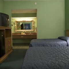 Отель Deluxe Inn - Vicksburg 2* Номер Делюкс с различными типами кроватей