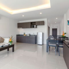 Отель Patong Bay Hill Resort 4* Люкс с различными типами кроватей фото 4