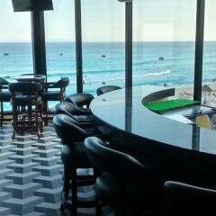 Отель Crown Paradise Club Cancun - Все включено гостиничный бар
