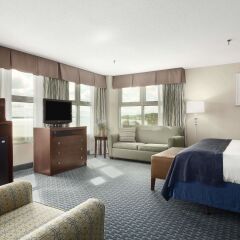 Отель Ramada Plaza by Wyndham Geneva Lakefront Resort 3* Люкс с различными типами кроватей