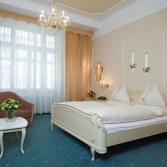 Hotel Pension Baronesse 4* Улучшенный номер с различными типами кроватей фото 3
