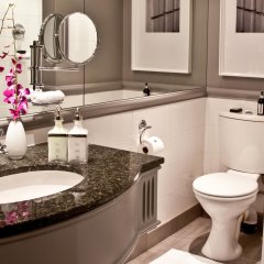 54 On Bath in Rosebank, South Africa from 195$, photos, reviews - zenhotels.com bathroom