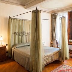 Отель Residenza DEpoca In Piazza della Signoria 2* Улучшенный номер с различными типами кроватей