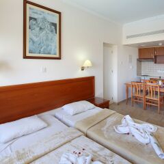 Panareti Coral Bay Hotel 3* Апартаменты с 2 отдельными кроватями