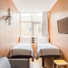 Max Brown Hotel Museum Square 3* Представительский номер с различными типами кроватей фото 2