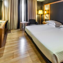 Hotel Barcelona Universal 4* Улучшенный номер с различными типами кроватей фото 3