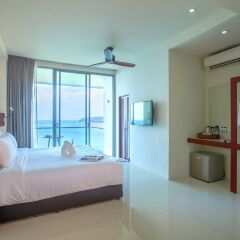 Отель Surin Beach Resort 4* Стандартный номер с различными типами кроватей фото 2