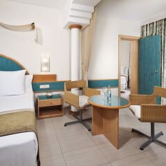 Отель Melia Fuerteventura 4* Стандартный семейный номер с разными типами кроватей