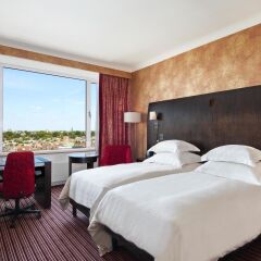 Hilton Amsterdam Hotel 5* Представительский номер с различными типами кроватей