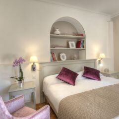 Отель La Bastide de l'Oliveraie 4* Стандартный номер с различными типами кроватей