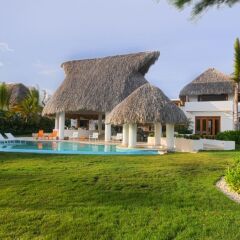 Отель Cayuco 9 by RedAwning бассейн