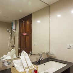Patong Max Value Hotel 3* Номер Делюкс разные типы кроватей фото 4