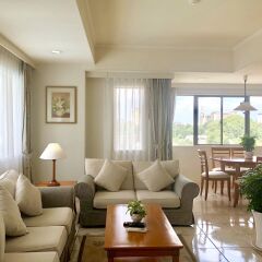 Апартаменты Garden View Court Serviced Apartments Улучшенные апартаменты