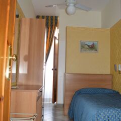 Hotel Dei Mille 2* Номер категории Эконом с различными типами кроватей