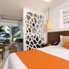 Отель Flamingo Cancun Resort