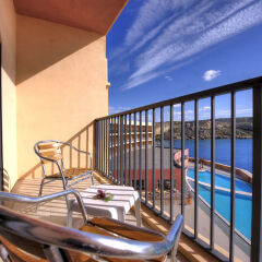 Отель Paradise Bay Resort балкон