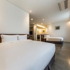 CS Premier Hotel Seoul 3* Люкс с различными типами кроватей фото 2