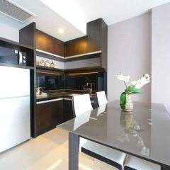 Отель The Charm Resort Phuket 4* Представительский люкс с различными типами кроватей фото 2