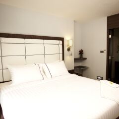 Отель Sukhumvit Suites Стандартный номер