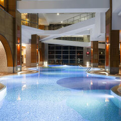 Отель Rixos Sungate - All Inclusive закрытый бассейн